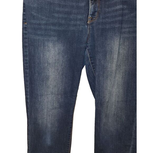 Chico's So Slimming Size .05 / Small Cropped Blue Denim Jean Medium Wash Stretch - Picture 9 of 12